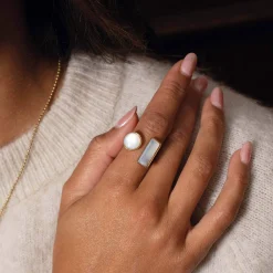 Bague Sola acier doré or nacre