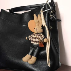 Bijou de sac lapin cœur