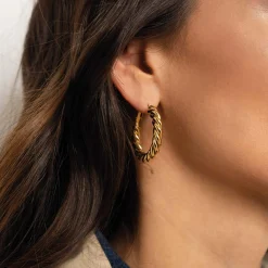Boucles créoles torsadées