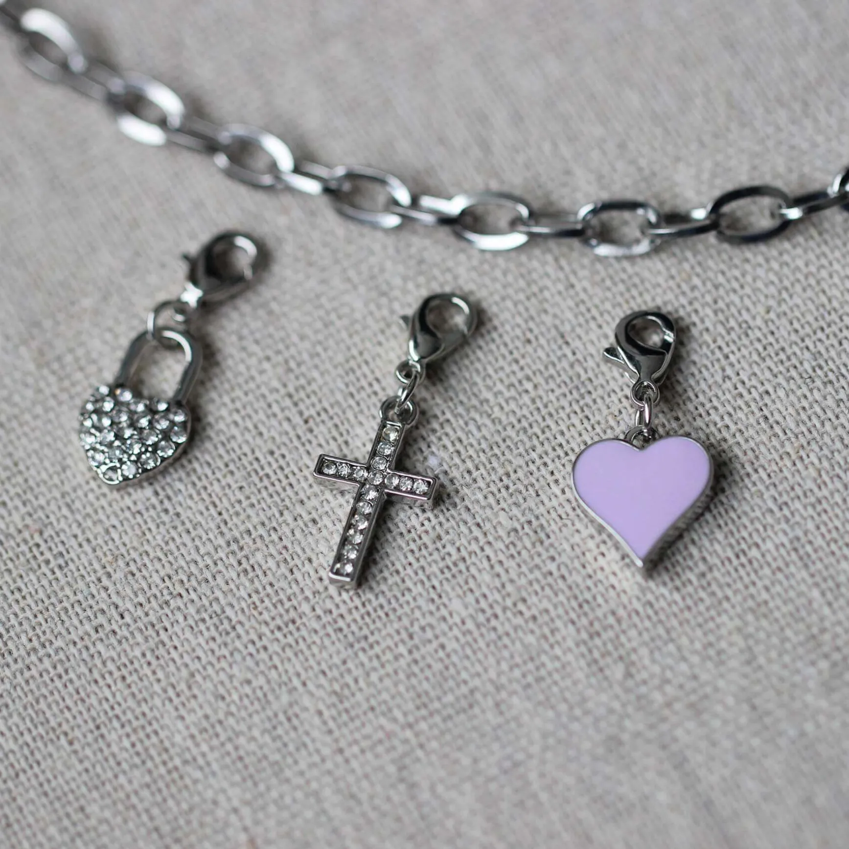 Charm métal Croix strass