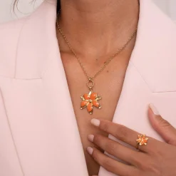 Collier Maddy Orange acier doré or