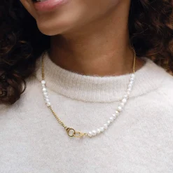 Collier Menottres Ursula acier doré or et nacre