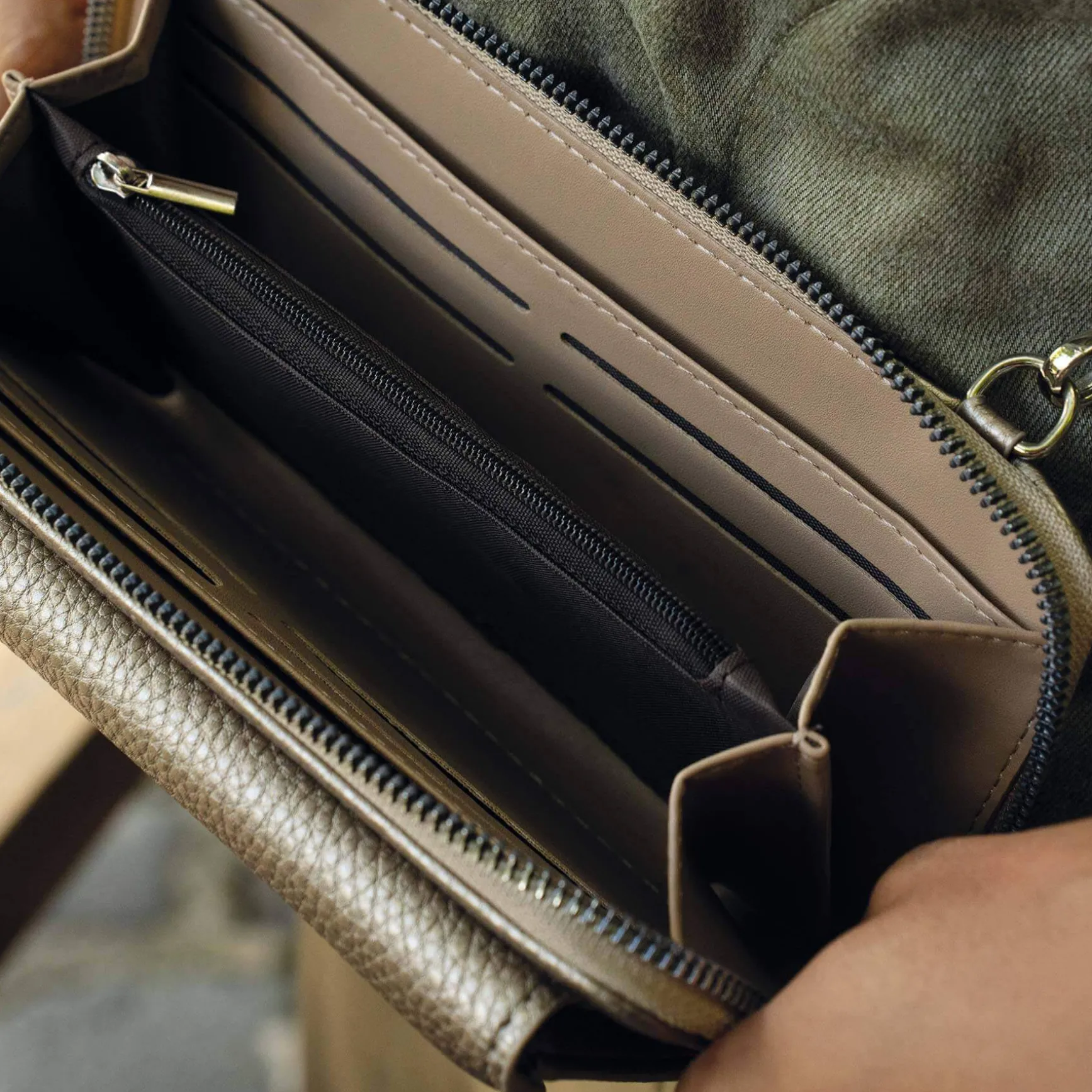 Sac Portefeuille horizontal doré